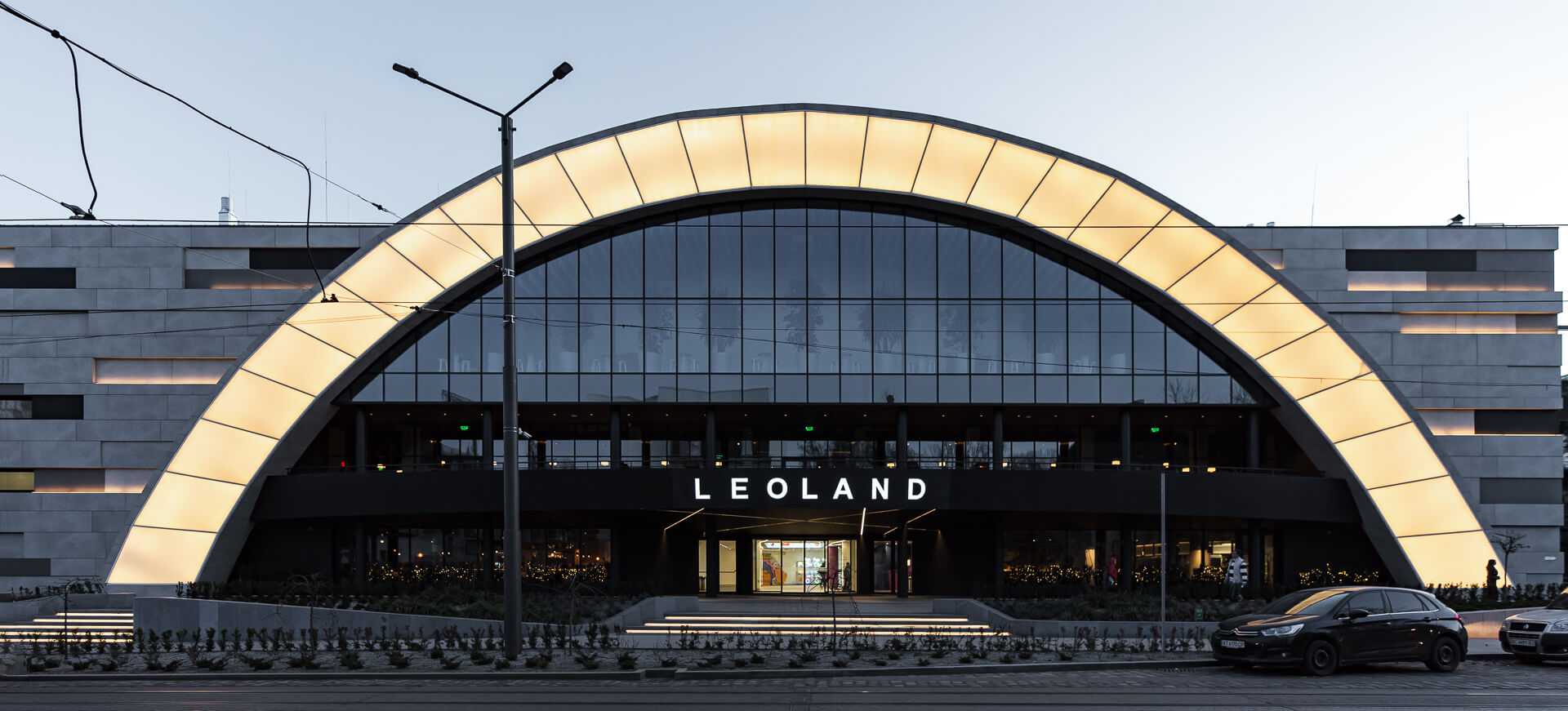 LEOLAND