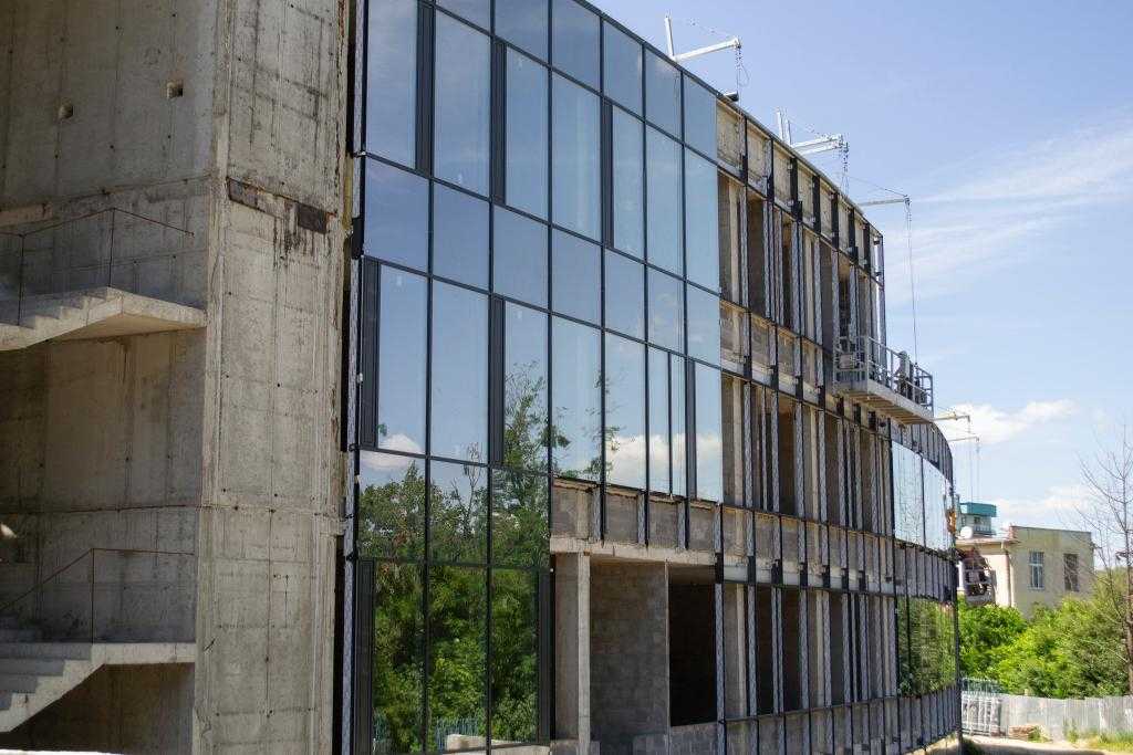 Стильно, сучасно, якісно: на вул. Героїв Крут у Львові триває будівництво ліцею №80