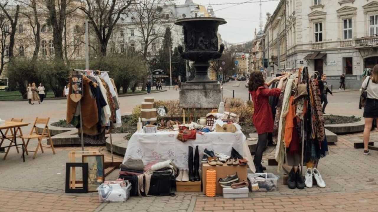 Новини Львів: 4000 – 6000 грн за участь у гаражному розпродажу. У Львові буде барахолка