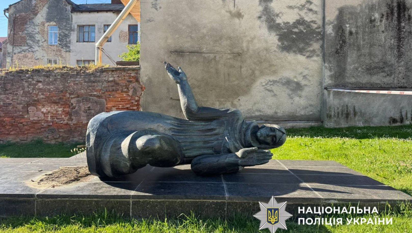 Над пам’ятником жертвам окупації: 32-річний дрогобичанин засуджений за наругу