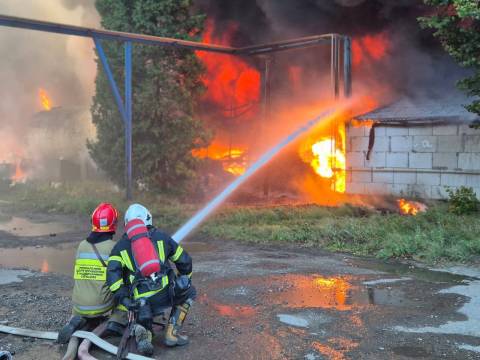 <strong>Пожежа на “Іскрі” у Львові: П’ятеро травмованих працівників.</strong>