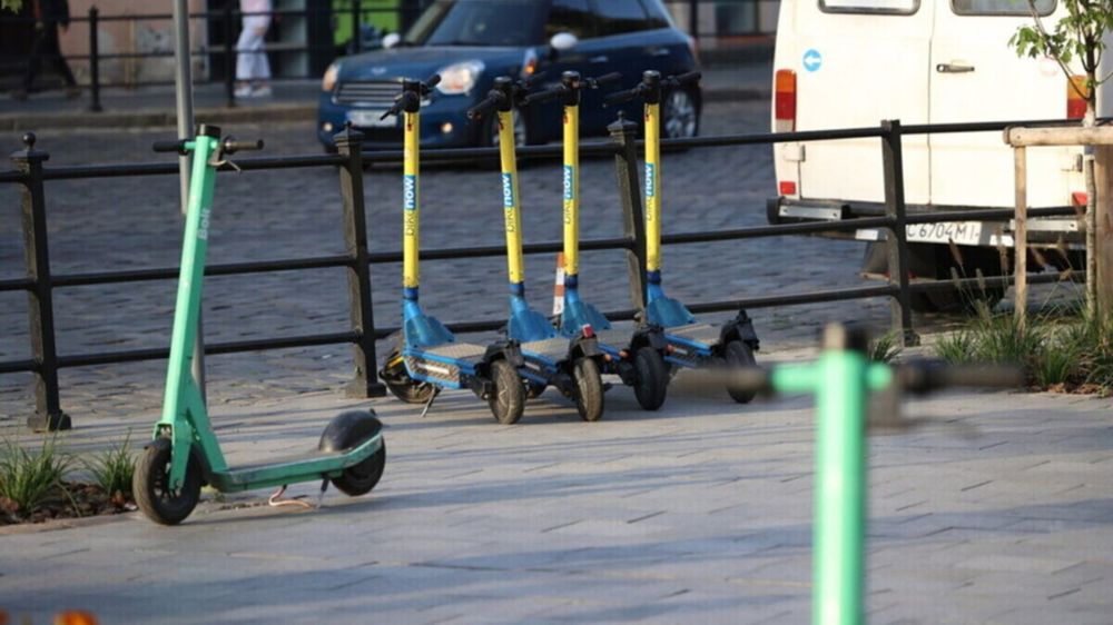 Львів: 233 електросамокати в “реанімації” після 16 тижнів експлуатації.